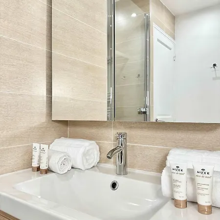 Spacious Flat For 4 - Eiffel Tower Apartmán Paříž