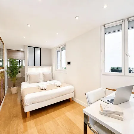 Spacious Flat For 4 - Eiffel Tower Apartmán *