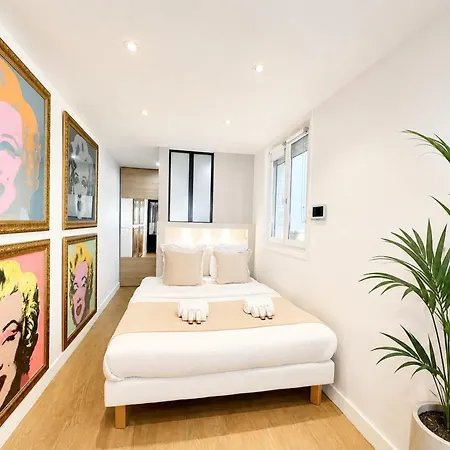 Spacious Flat For 4 - Eiffel Tower *