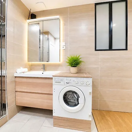 Apartmán Spacious Flat For 4 - Eiffel Tower *